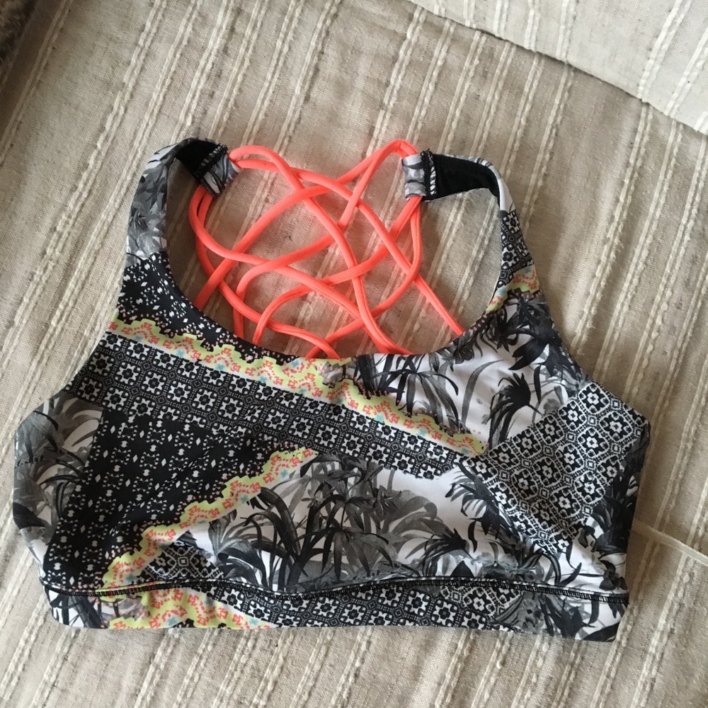Sports top